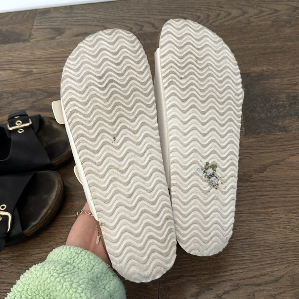 H&M buckle sandals​​​ - Picture 5 of 5